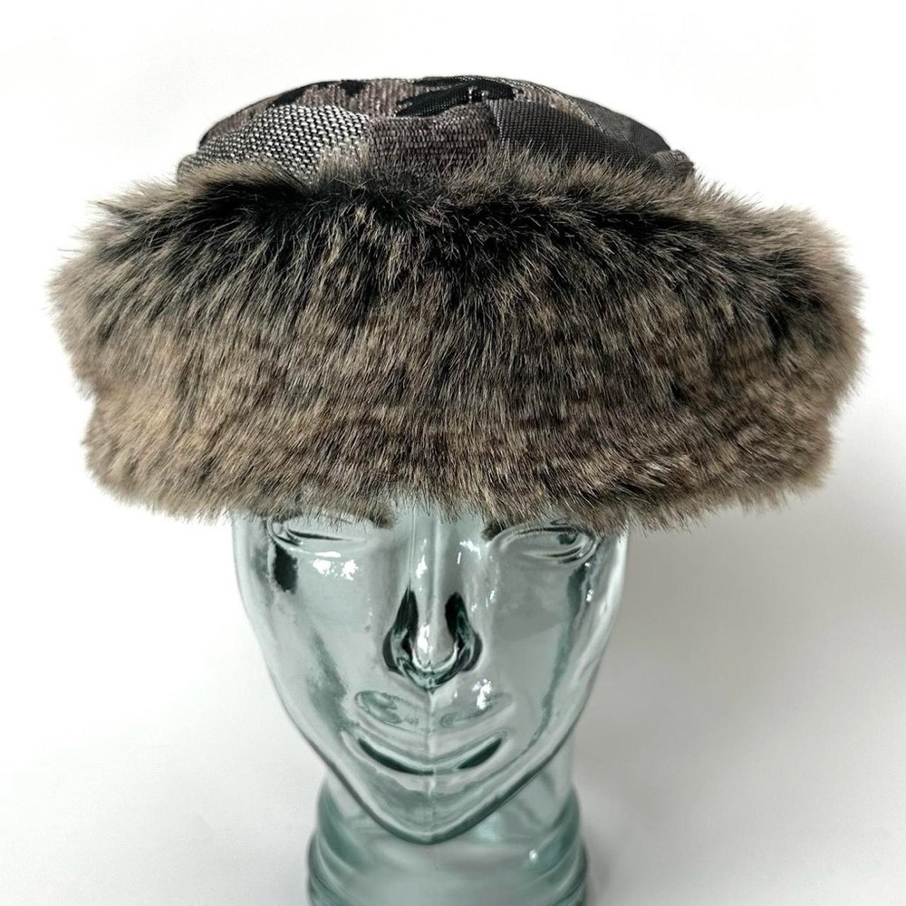 GORGEOUS VINTAGE WOMENS BARBOUR AMBUSH HAT COSACK STYLE HAT FLAT TOP Gray Brown